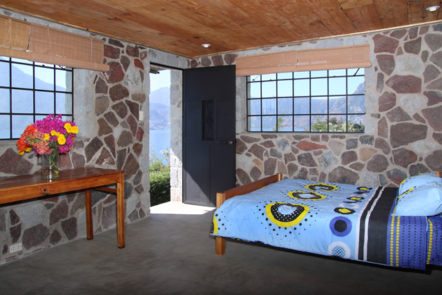 Stone Cottage Vacation Rental at Pasaj-cap